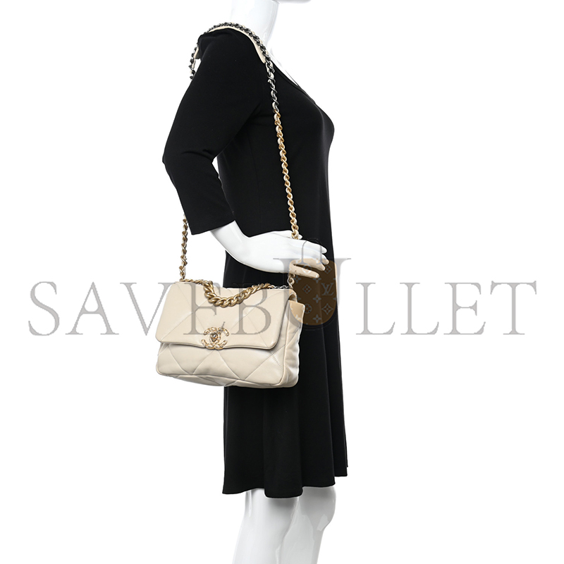 Ch*el goatskin quilted medium Ch*el 19 flap beige (26*16*9cm)